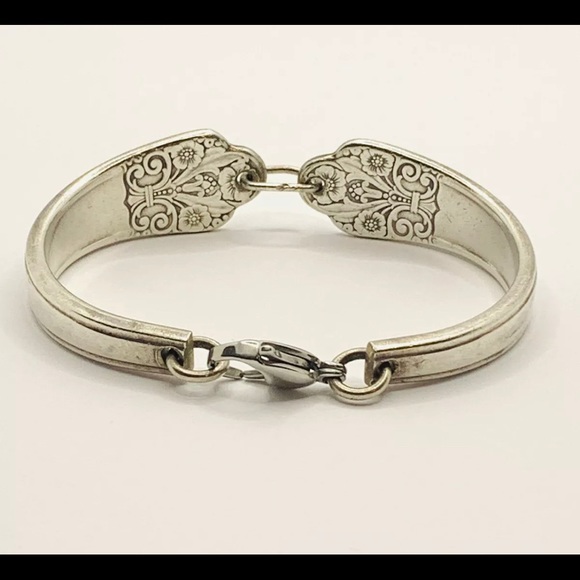 Vintage 1941 Silver Plated Spoon Bracelet - Picture 3 of 7